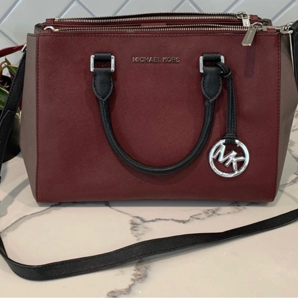 Michael Kors Handbags - Michael Kors Sutton colorblock satchel burgundy gray